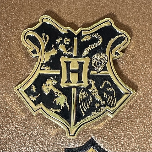 HOGWARTS 9 3/4 BIOWORLD SATCHEL WITH CROSSBODY STRAP HARRY POTTER New With Tags - Picture 3 of 16